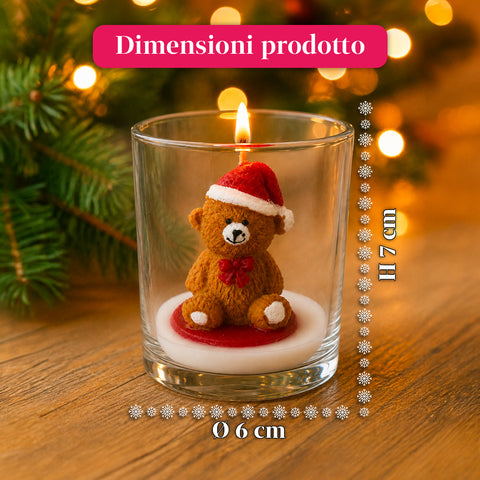 Vánoční svíčka ve skleněné nádobě 7 cm - medvídek s čepicí Santa Clause nebo medvěd na bubnu - dekorace a stolní aranžmá