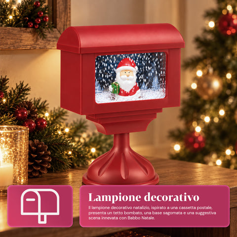 Dekorační vánoční lucerna ve tvaru poštovní schránky se sněhovým efektem, LED světly a hudbou, 2 varianty: Santa Claus nebo medvídek, výška 41 cm, napájení bateriemi