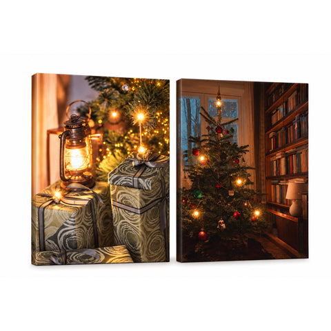Vánoční obrazy s LED světly, sada 2 kusů, 30x40 cm: Santa Claus, sobi, skřítek a stromky, které svítí, na baterie s vypínačem