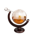immagine-1-oem-decanter-liquore-a-forma-di-globo-con-2-bicchieri-in-vetro-su-supporto-in-legno-850ml-ean-4029811458622