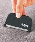 immagine-2-rayen-lametta-rimuovi-pelucchi-per-indumenti-ean-8412955020880