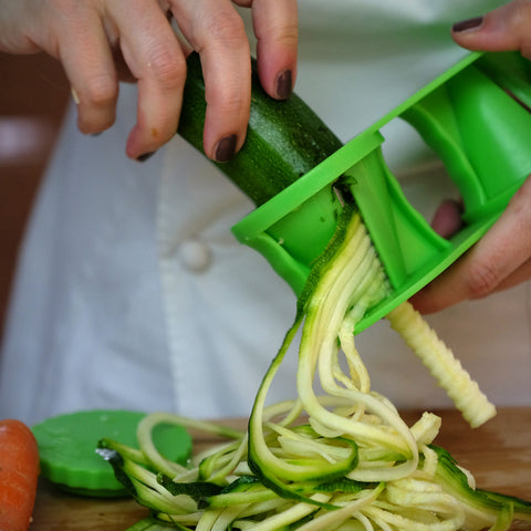 immagine-3-fackelmann-affetta-e-decora-verdure-a-spirale-2-in-1-ean-4008033441155