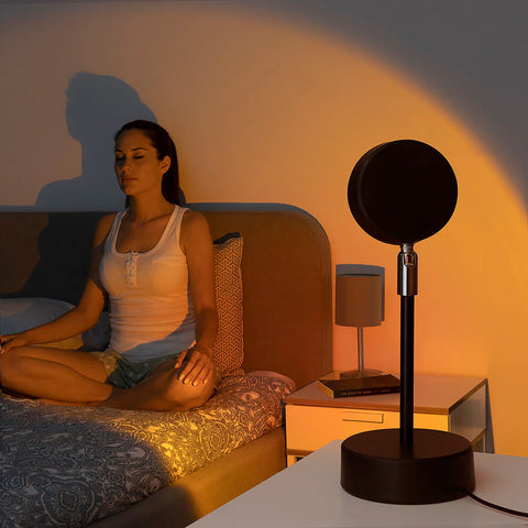 Nastavitelná LED lampa s efektem západu slunce pro relaxační a hřejivou atmosféru